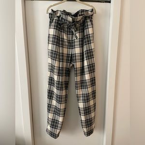 black and cream plaid zara trousers